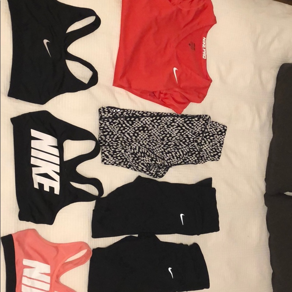Nike workout bundle (used)